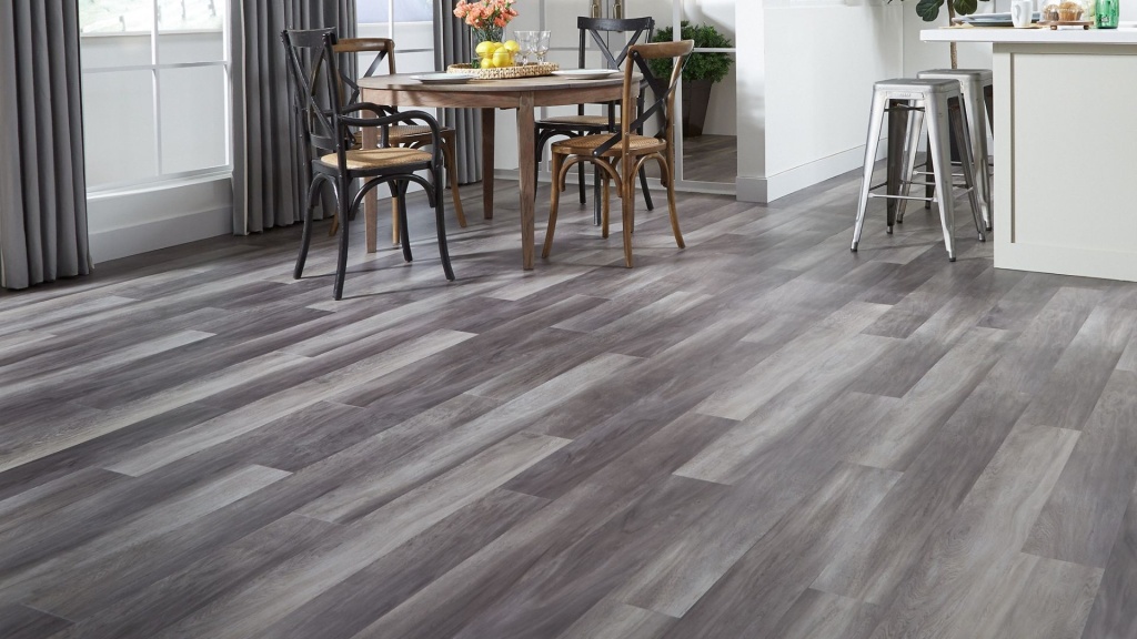 Why LVT Flooring is Taking thе Intеrior Dеsign World by Storm