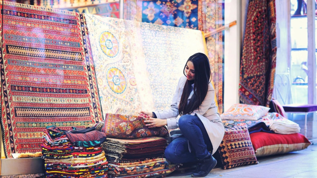 Why Should You Invest in Hand Made Rugs in Saudi Arabia?